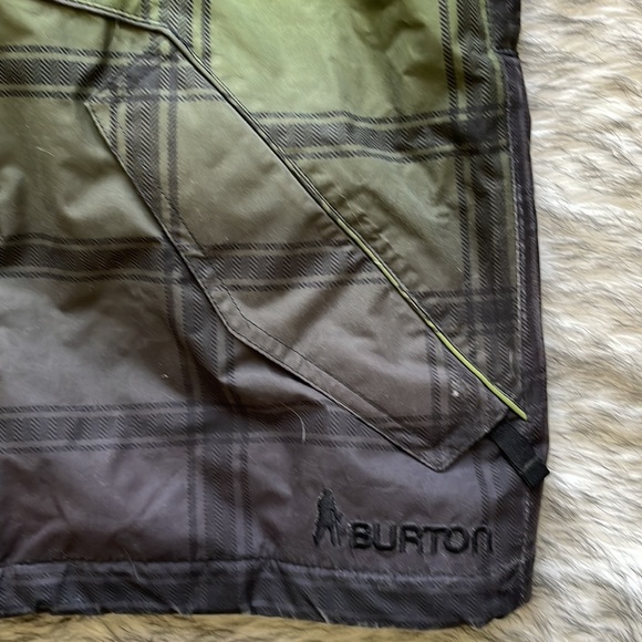 Burton The White Collection Snowboard Jacket - Picture 3 of 10
